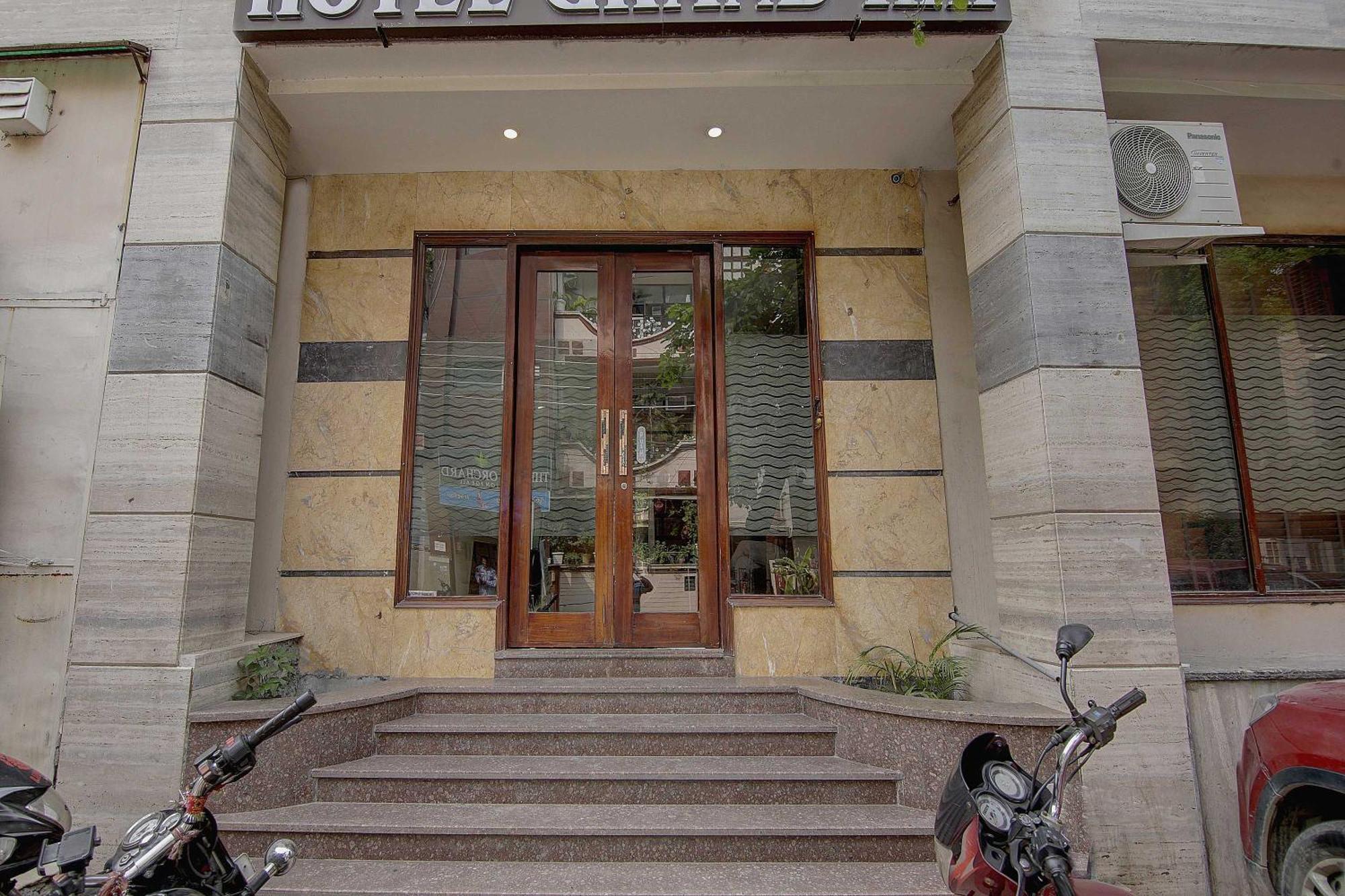Townhouse Grand Inn Ghaziabad Exterior foto